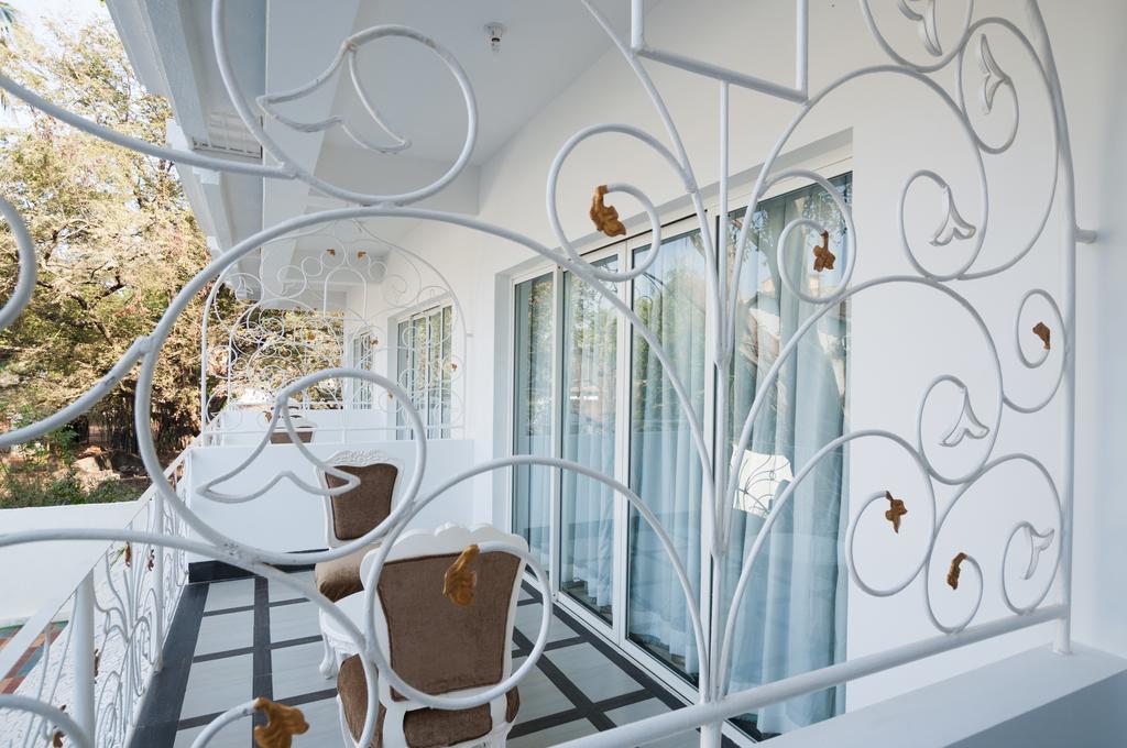 Pirache Art Hotel & Spa, Калангут Экстерьер фото