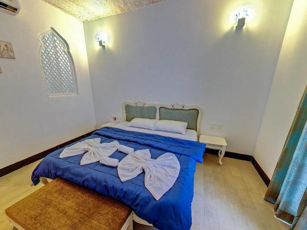 Pirache Art Hotel & Spa, Калангут Экстерьер фото